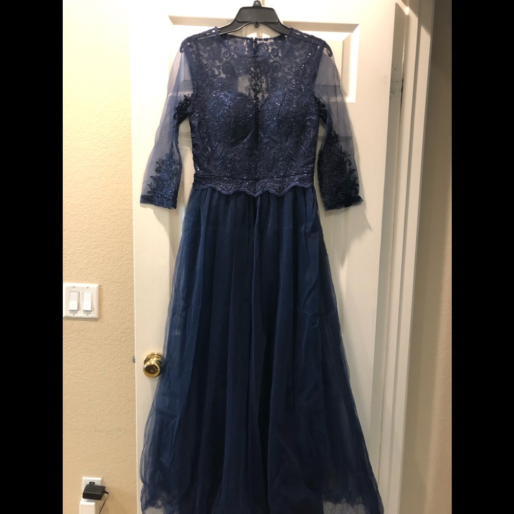 Navy blue maxi prom dress.